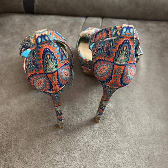 Gianni Bini high heels Size 6 - Picture 3 of 6